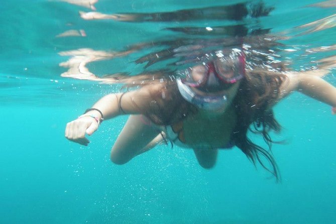 Catamaran ride -Costa Brava with barbecue and drinks. Familiar. - Who this catamaran tour suits best