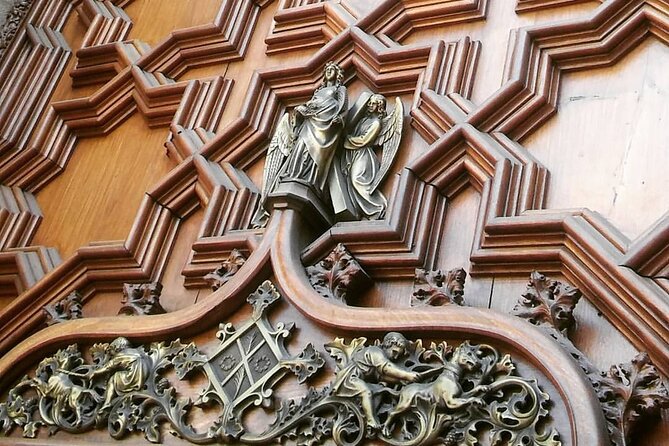 Cathedral of Barcelona Entrance Ticket - Optional Private Guide - The Rooftop Terrace: Your Best View Moment in the Area