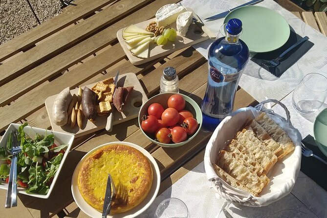 Cava tour to 3 family wineries with hotel pick-up - The real value: food, tastings, and a small-group feel that stays human