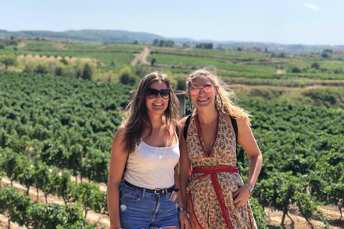 Cava Wineyard & Sitges Day Trip from Barcelona - Key highlights you should know