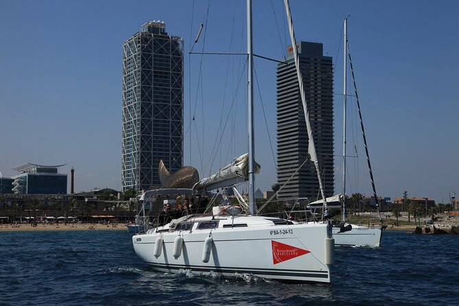 Chill Out Sailing from Barcelona - Private Tour - Drinks and snacks: what is included, what is not