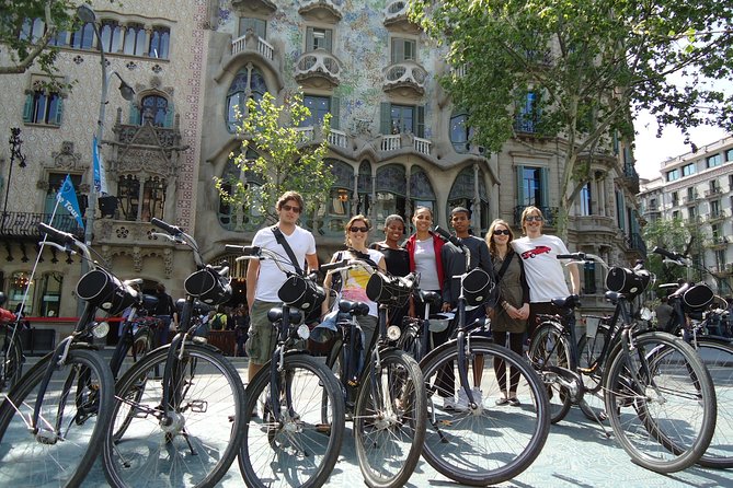 City Center Bike Tour in Barcelona - Gaudí round one: Casa Batlló and La Pedrera (Casa Milà) in one sweep