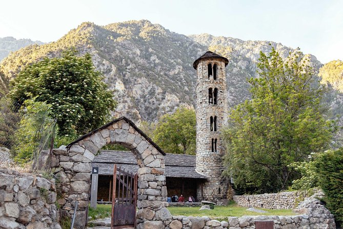 City Escape With Locals: Andorra PRIVATE Day Trip by PRIVATE Car - Stop 2: Mirador del Roc del Quer, a View That Feels Suspended