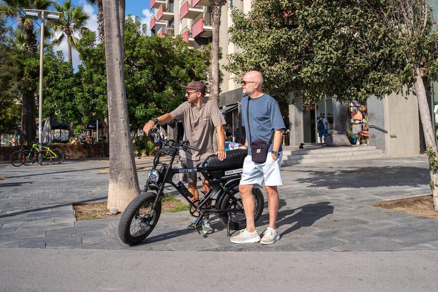 City Highlight Tour on a Luxury (electrical) Fatbike - Why a STOER electric fatbike is the smart way to see Barcelona