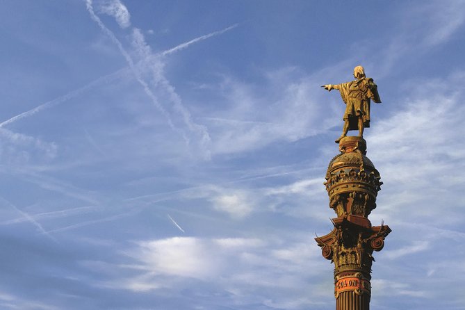Columbus Monument Lookout: Scenic Ramblas, Sea and Montjuïc Views - Mirador de Colom: the best views and the exact directions you get