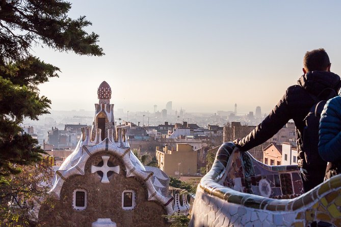 Combo: Skip the Line Sagrada Familia & Park Guell Guided Tour - Group size and the guide factor: who will make it feel worth your money