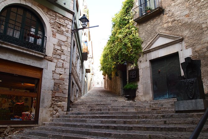 Costa Brava and Girona Small Group Easy Hike from Barcelona - Entering Girona: the medieval center is the star