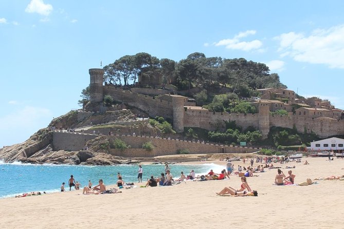 Costa Brava Day Sightseeing Tour with Boat Trip from Barcelona - Getting back to Barcelona on time: what the group size means for your day