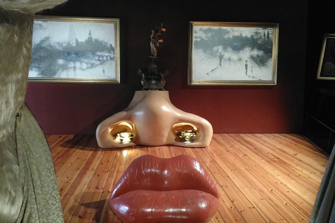 Dalí Museum and Costa Brava Small Group Tour from Girona - A surreal day from Girona, in a small, air-conditioned van