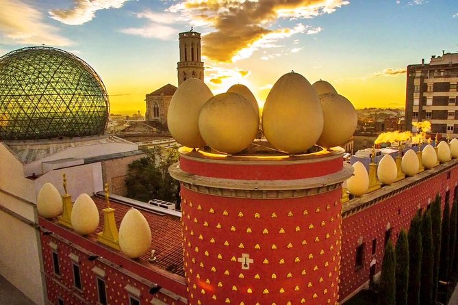 Dali Museum & Cadaques Small Group Tour with Hotel pick-up - Dali.Joyas in Figueres: the short add-on for detail lovers