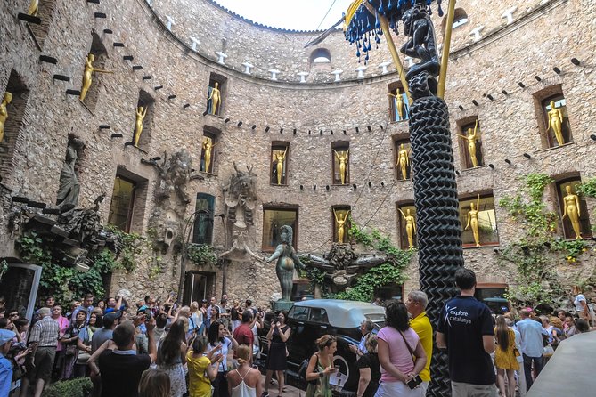 Dali Museum, House & Cadaques Small Group Tour from Barcelona - Portlligat and the Dalí House visit: the timed-entry moment