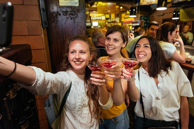 Drinks & Bites in El Born Private Tour - The bites and drinks: how the tasting format keeps it fun