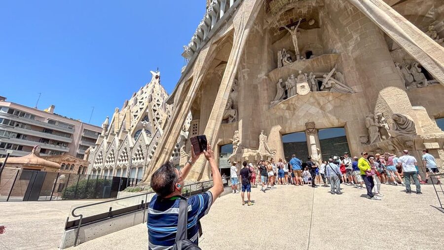 Early Access to Sagrada Familia w/ Optional Tower Access - Optional Tower Access: What You Get, and What Can Change