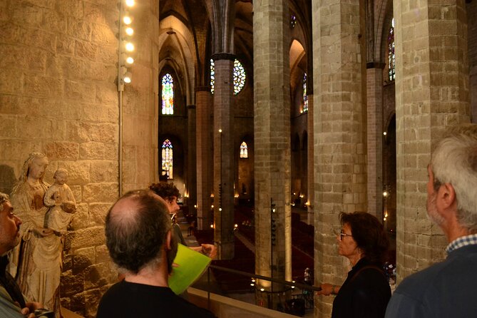 El Born: Santa Maria del Mar Tour with Exclusive Rooftop Views - Guide quality and group size: what to expect in practice