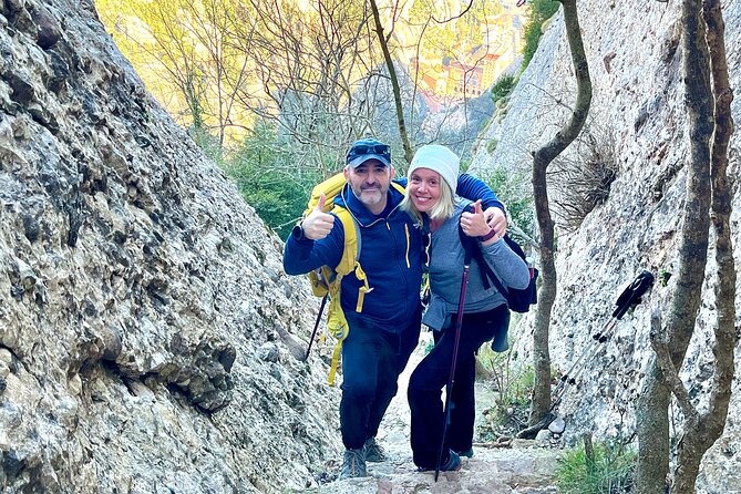 Elegant Private Picnic in Montserrat at 1100m Altitude - The hike details that really matter: distance, slope, and trail type