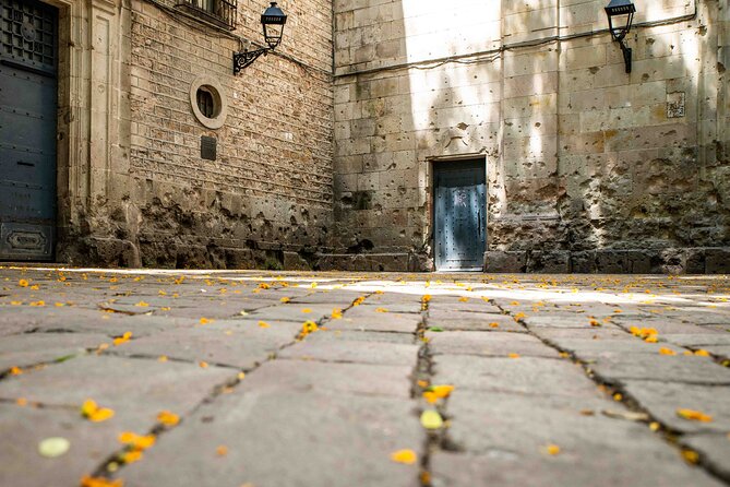 Elevate Your Photography - Barcelona Private Tour & Workshop - Why a photo workshop beats a regular Barcelona walk