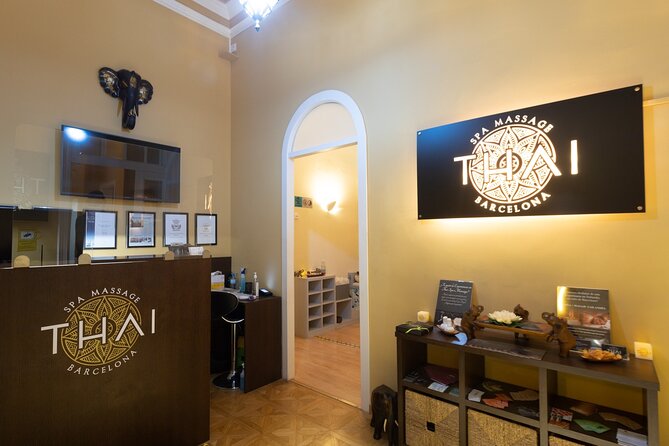 Exfoliating Treatment Body Scrub + Moisturizing Body Wrap 60 min THAI SPA MASSAGE - Staff, Atmosphere, and the Details That Matter