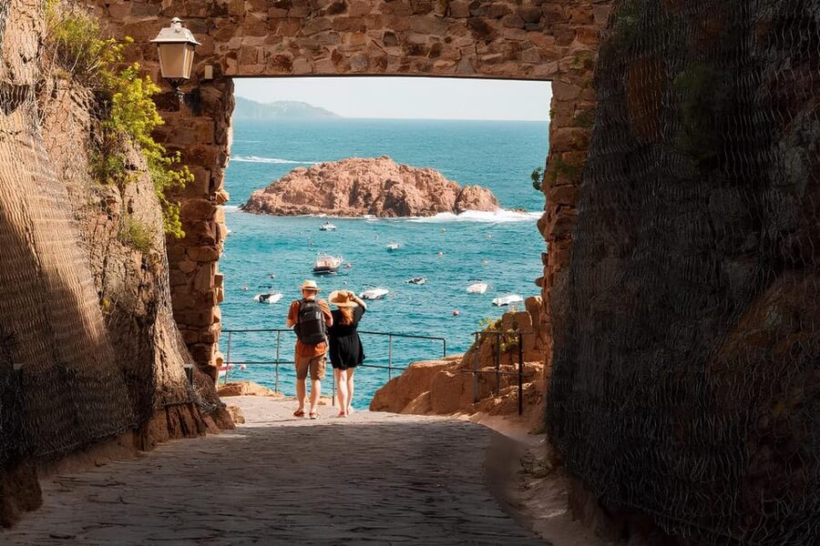 Explore Costa Brava & Tossa de Mar: Trails, snorkel & meal - Who should book this tour, and who should skip it