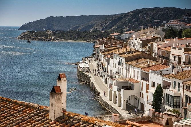 Figueres, Dalí & Cadaqués - Small group - A Full Costa Brava Day Around Dalí and the Sea