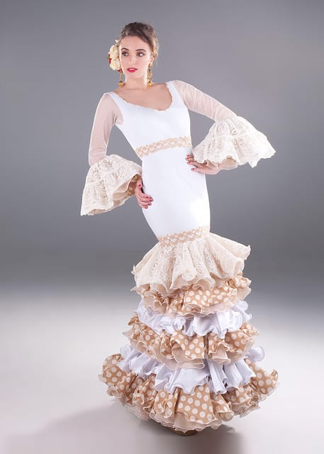 Flamenco: Sevillanas class - Mercedes Mestre Style: Encouragement Meets Real Technique