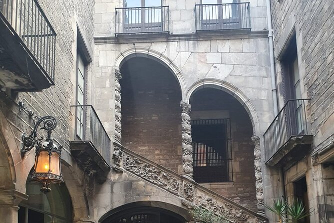 Flamenco Show at Dalmases Palace in Barcelona - Inside Palau Dalmases: Why This Palace Setting Matters