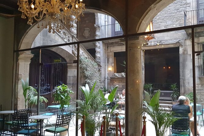 Flamenco Show at Dalmases Palace in Barcelona - Tapas and Drinks Upgrade in the Courtyard