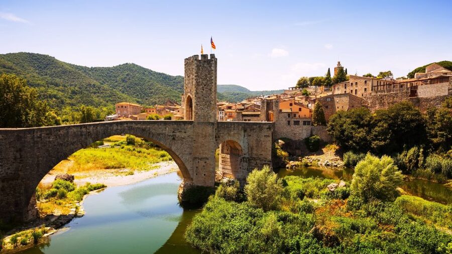 From Barcelona: Besalú & Medieval Towns Tour w/ Hotel Pickup - Getting out of Barcelona: the early start that buys you calm