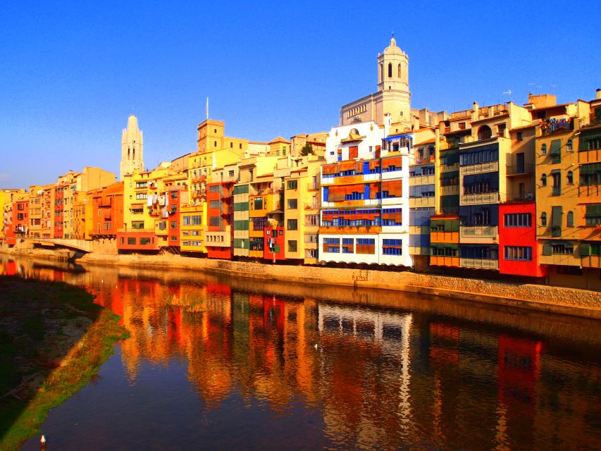 From Barcelona: Costa Brava and Girona Small-Group Tour - Costa Brava Views in One Tight Day