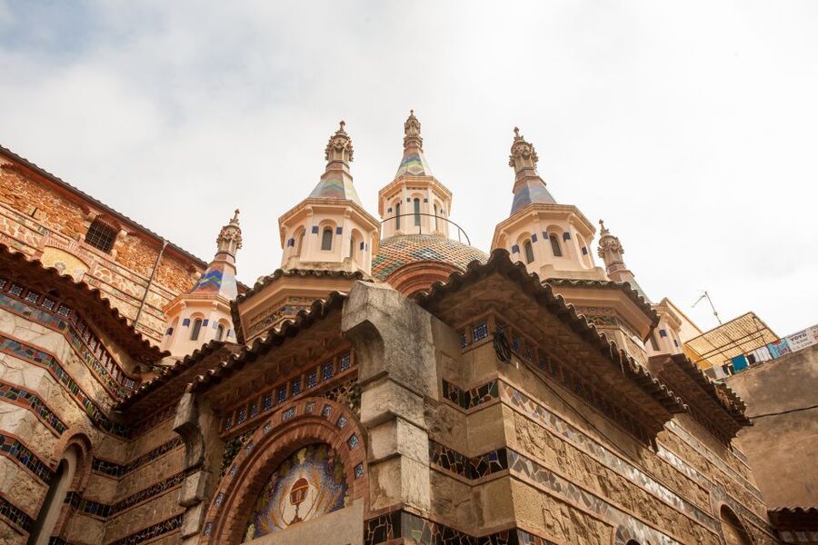 From Barcelona: Costa Brava Day Tour with Boat Trip - Lloret de Mar stroll time: promenade views and St. Roma modernism