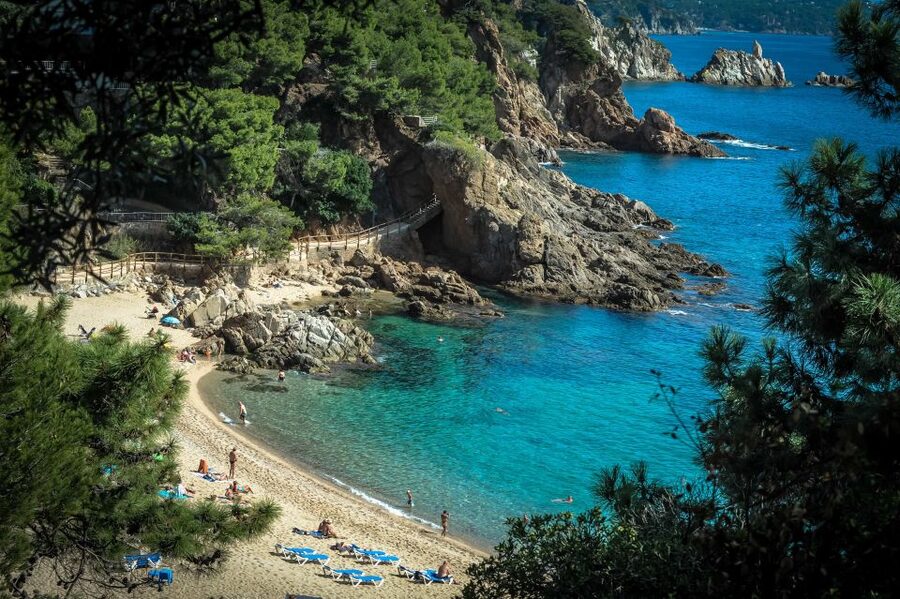 From Barcelona: Costa Brava Day Tour with Lunch - Costa Brava From Barcelona, the Easy Way to See It Well