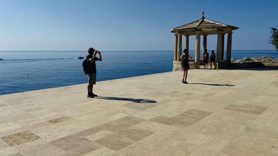 From Barcelona: Costa Brava Trails, Snorkeling & Cliff Jump - What to bring, and what to skip so you feel comfortable