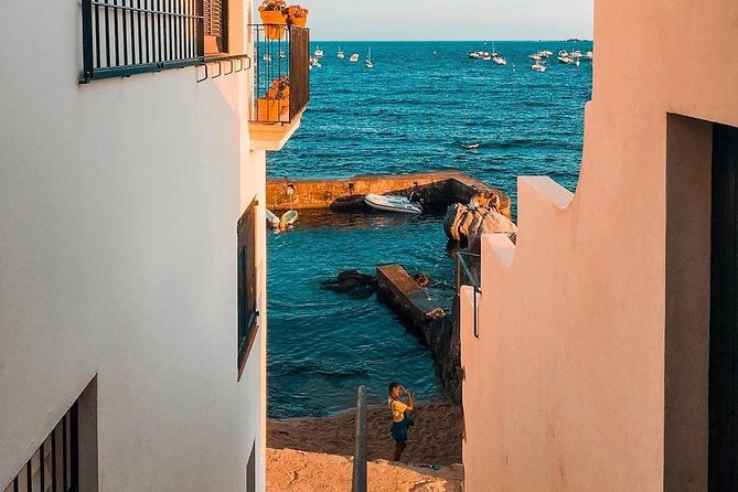 From Barcelona : Girona and Costa Brava Small Group Tour - Peratallada’s 45 minutes: short visit, clear payoff