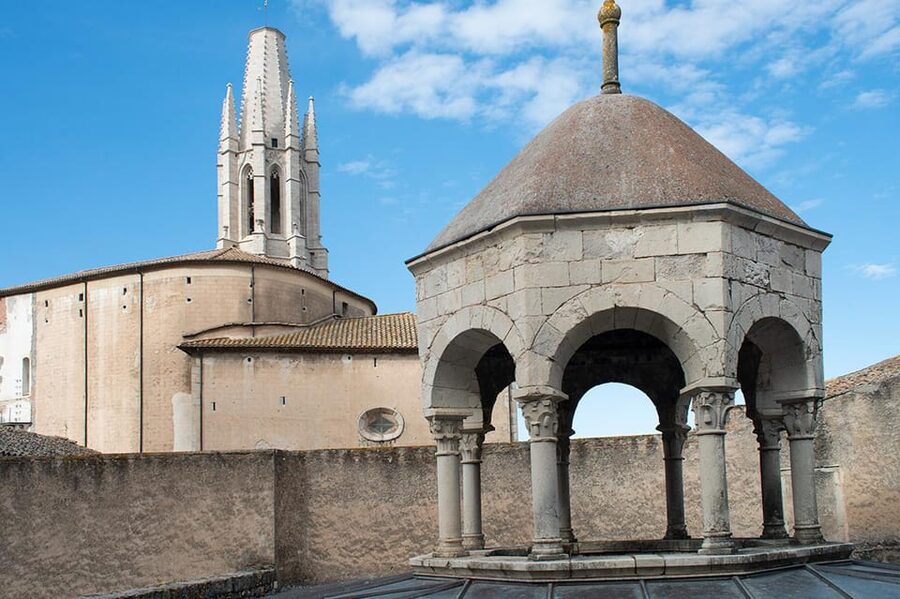 From Barcelona: Girona & Costa Brava Game of Thrones Tour - Pals Medieval Village: Romancesque Streets and Lunch Time
