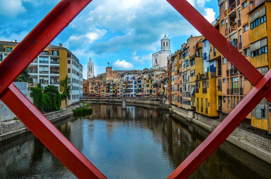 From Barcelona: Girona, Game of Thrones Tour - The Jewish quarter: history you can map onto the streets