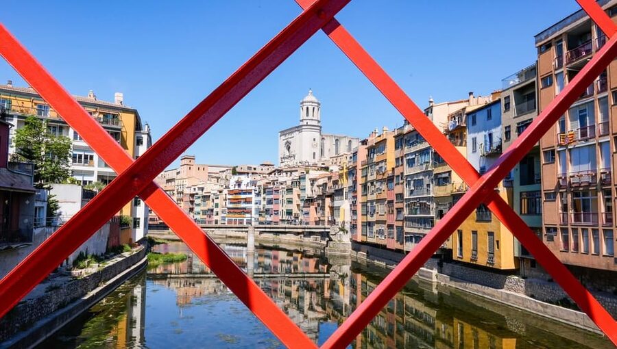 From Barcelona: Girona Guided Tour & Dalí Museum in Figueres - A day trip that actually feels planned, not crammed