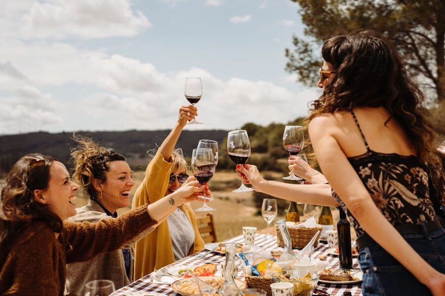 From Barcelona: Montserrat & Cava Winery Day Trip - Montserrat’s basilica tour: La Moreneta and the stories behind the stones
