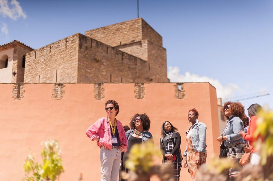 From Barcelona: Montserrat Half-Day Wine and Tapas Trip - The tapas brunch and tasting table pacing: how they keep the day comfortable