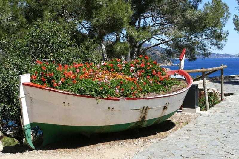 From Barcelona: Private Costa Brava Guided Tour - Lloret de Mar: Beach Time, Castle Views, and Old Town Strolls