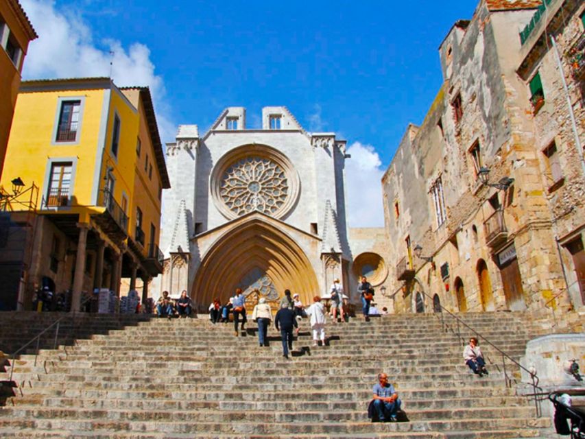 From Barcelona: Private Half-Day Tarragona Tour with Pickup - Mercat Central and Cathedral Pass By: The City Between Ruins