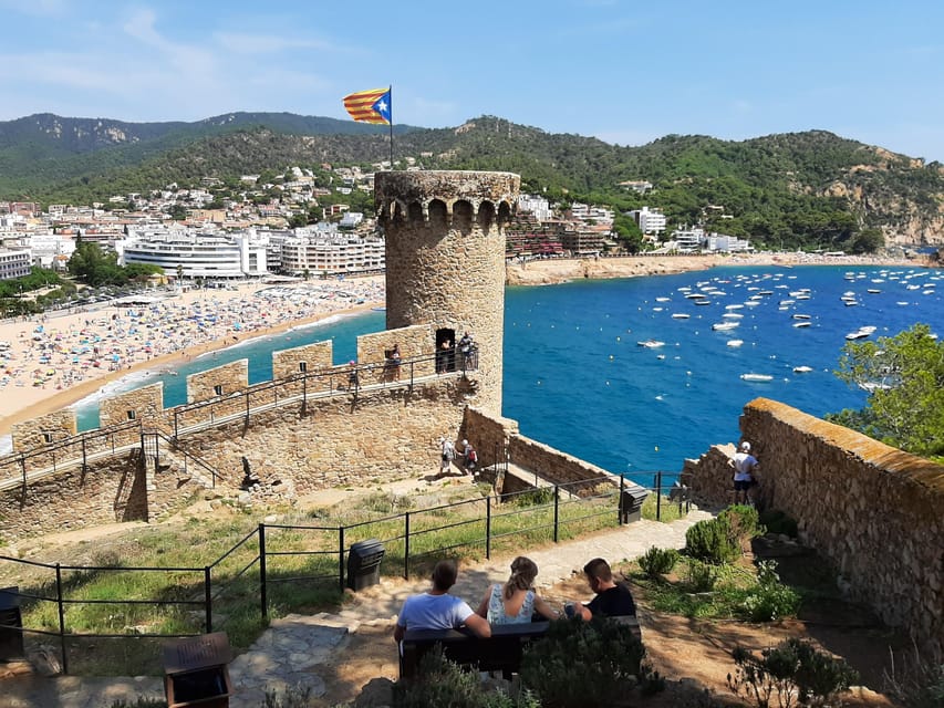 From Barcelona: Tossa de Mar Day Tour with Beach Time - The 45-minute walking tour that gives you the map in your head