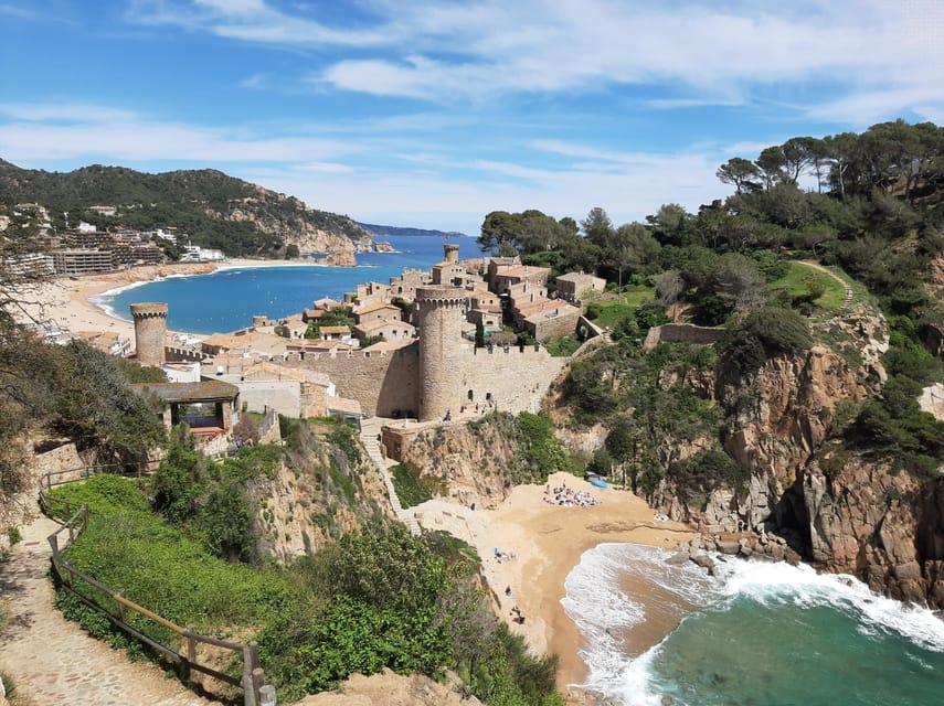 From Barcelona: Tossa de Mar Day Tour with Beach Time - Vila Vella to Sa Roqueta, going beyond the main viewpoints