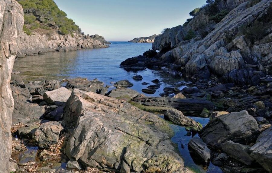 From Girona: Cadaqués, St Pere de Rodes Monastery - Cap de Creus lighthouse area, and the summer closure reality