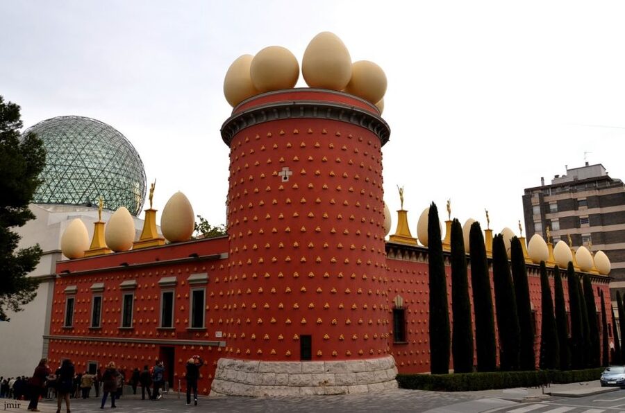 From Girona: Dalí Museum and Girona Small Group Tour - Key things I’d pay attention to