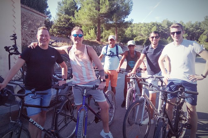 From Sitges: Bike Tour and Winery Visit with Free Hotel Pick Up. - Group size and the comfort factor: up to 8 people