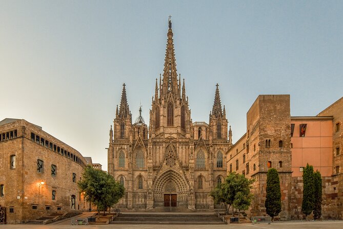Full-Day Barcelona Tour by Sidecar Motorcycle - Old City walk breaks in El Born and the Gothic Quarter