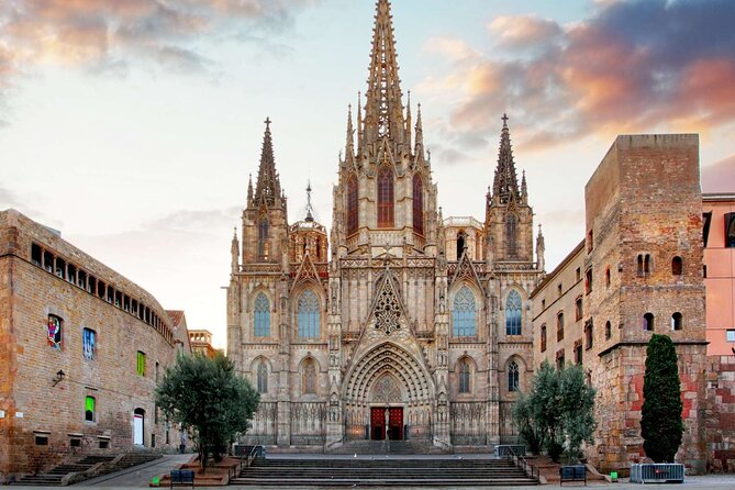 Full-Day Private Guided All Inclusive Barcelona Shore Excursion - Sagrada Familia: Gaudí’s work, with time to actually look