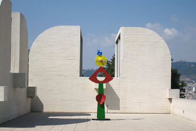 Fundacio Joan Miro: Private Tour with Skip-the-Line - Fundació Joan Miró, a museum built to look back at you