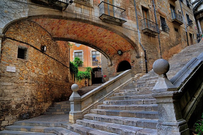 Game of Thrones: Medieval Girona Private Tour with Hotel pick-up - From Your Barcelona Hotel to Girona, with a real guide in the driver’s seat