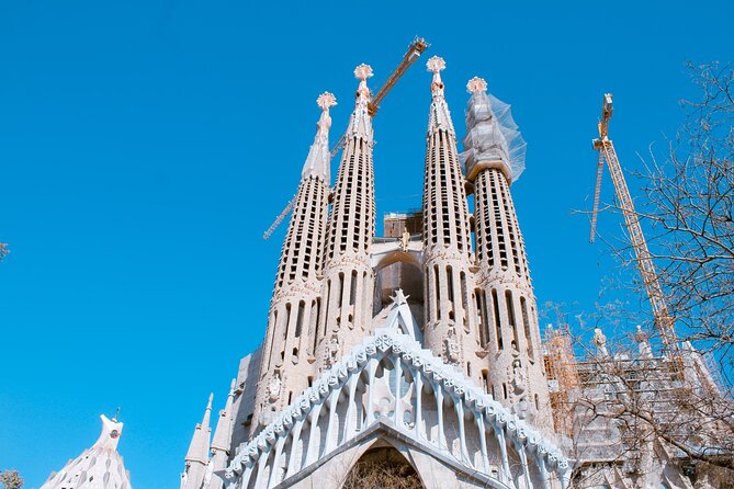 Gaudi and La Sagrada Familia Exterior Self-Guided Audio Tour - Should you book this Gaudí and Sagrada Familia exterior tour?