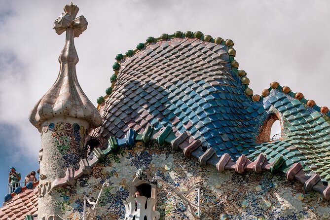 Gaudí & Catalan Modernism Private Walking Tour - Private Gaudí exteriors with Catalan Modernism context